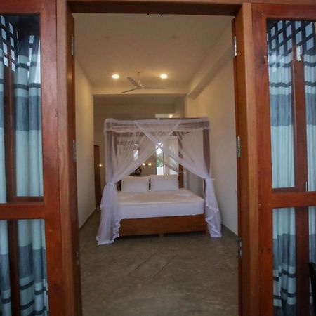 Samaraana Hotel Ahangama Ngoại thất bức ảnh