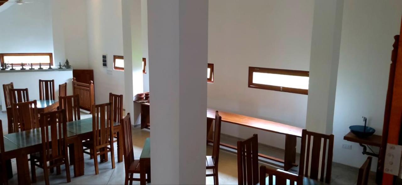 Samaraana Hotel Ahangama Ngoại thất bức ảnh